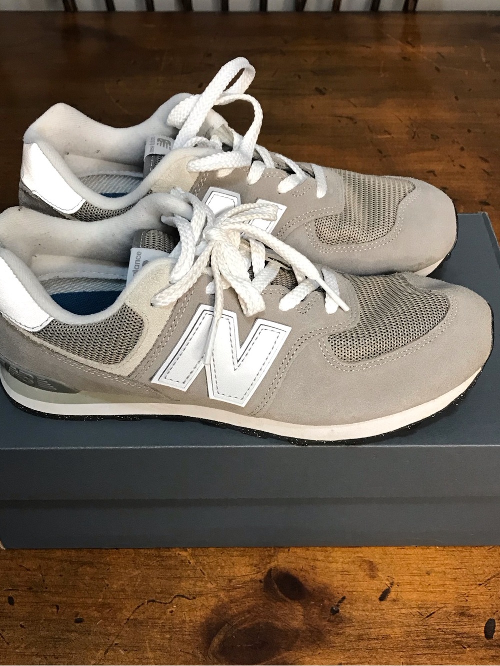 New Balance 574 Core Boy’s Athletic Shoes Grey White US 5.5 GC574EVG